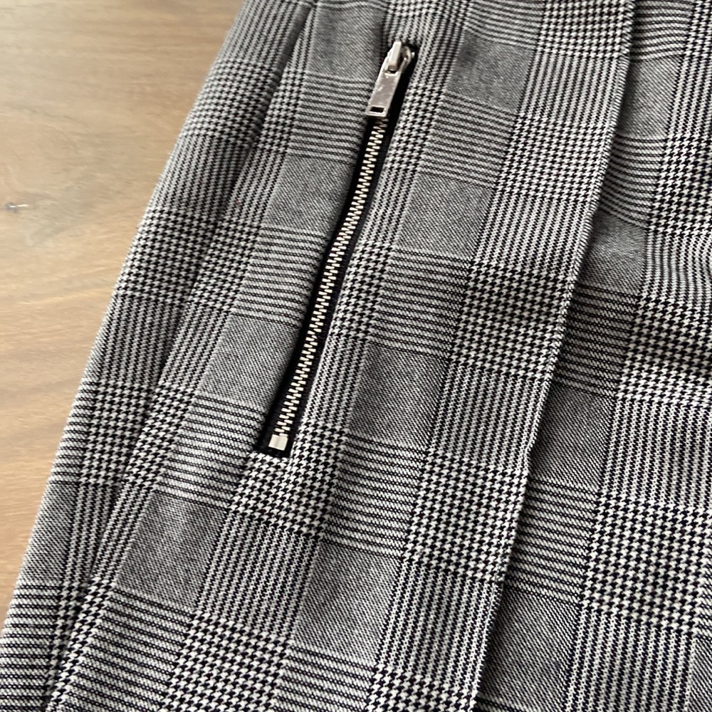 Pants - Picture 4 of 5